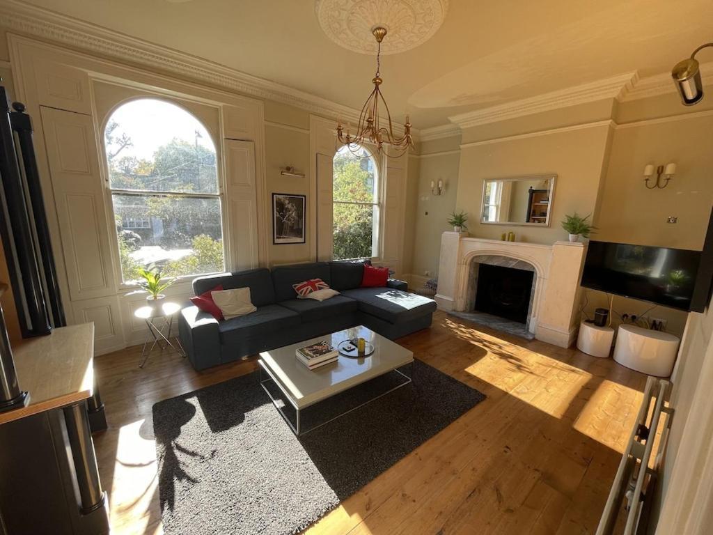 Appartamento Beautiful 5-bedroom Townhouse Londra