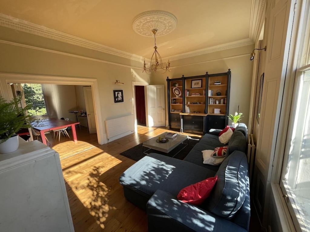Appartamento Beautiful 5-bedroom Townhouse